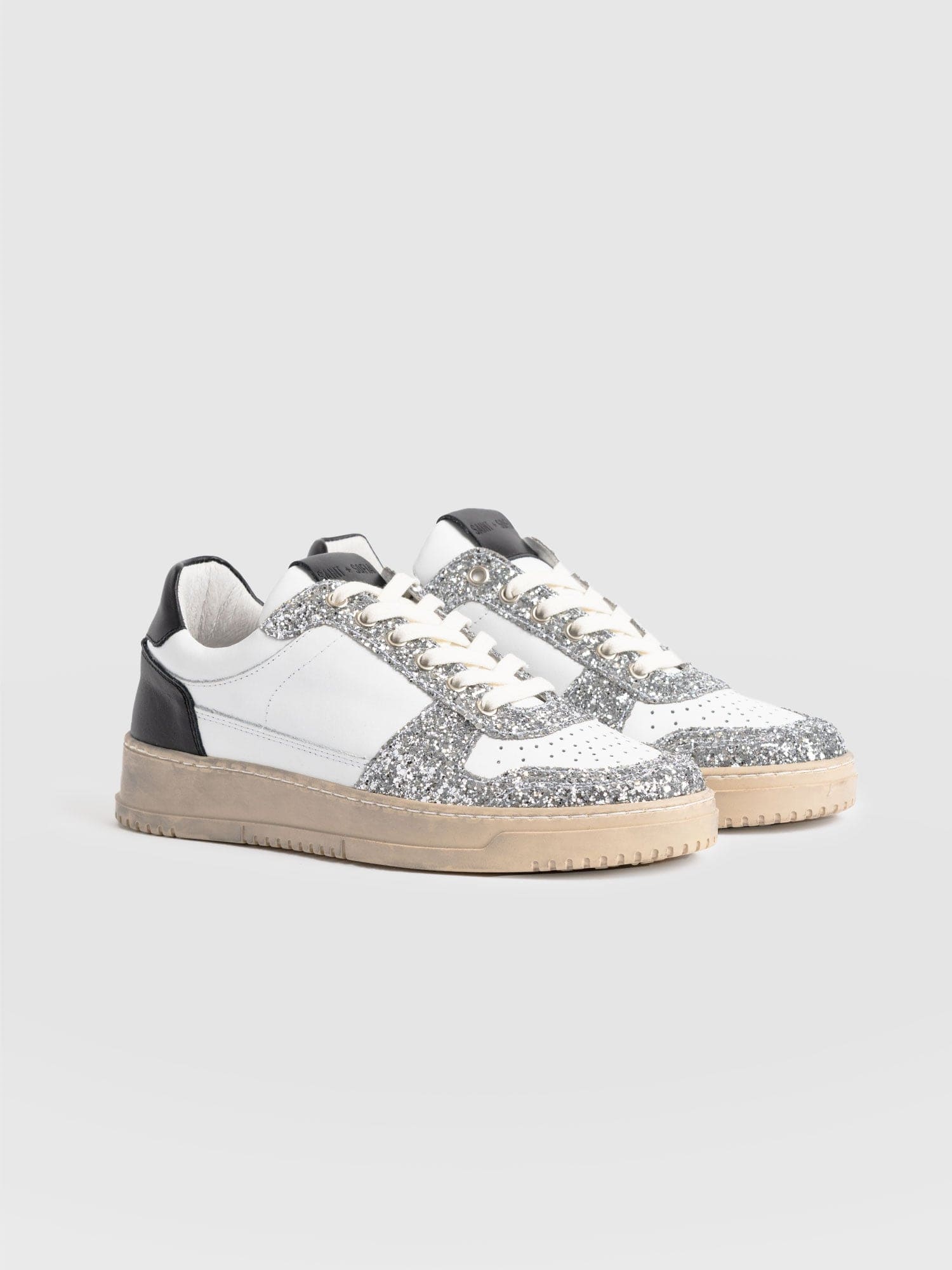 Onyx Trainer - White/Black - Women's Shoes | Saint + Sofia? EU